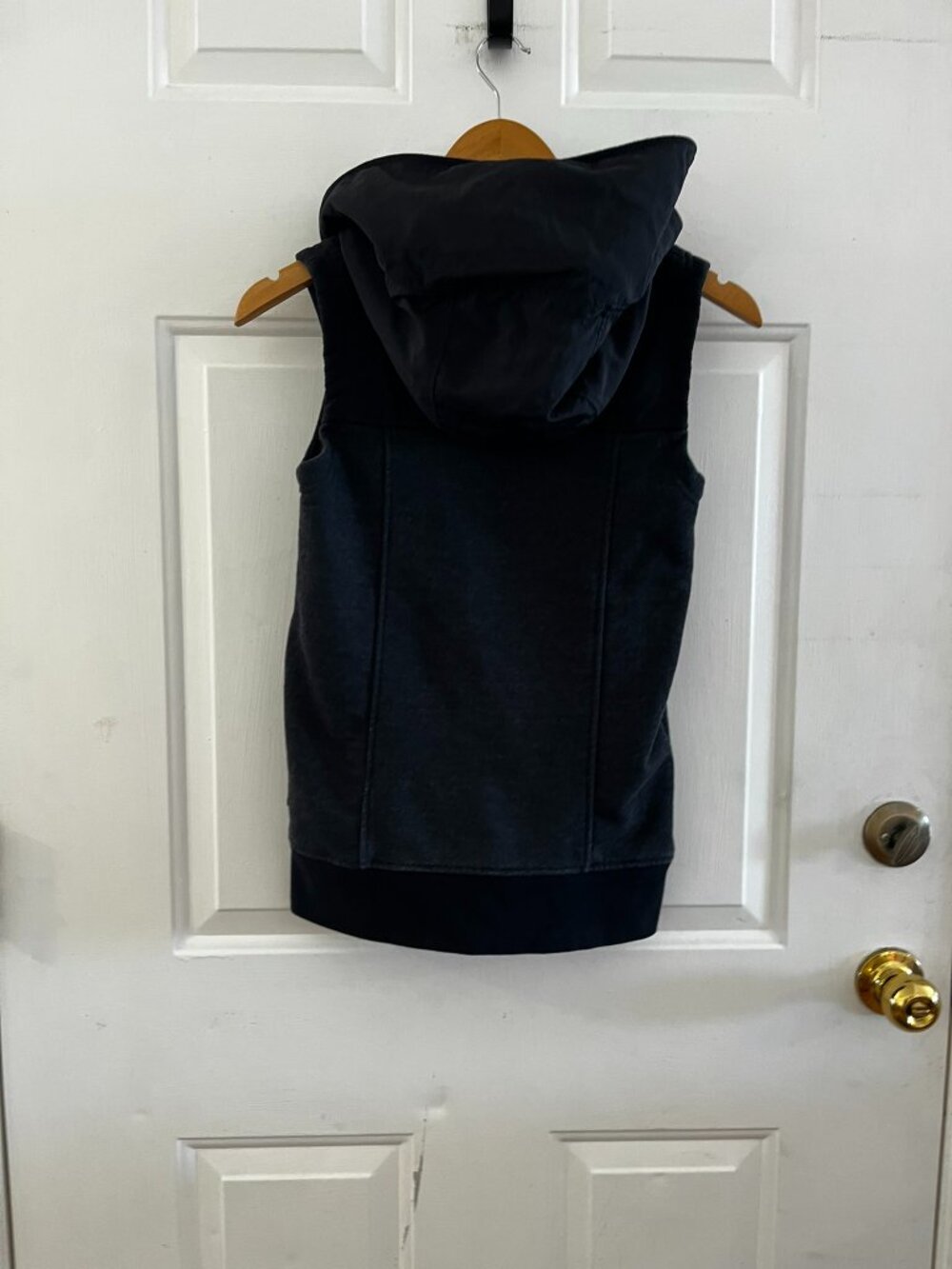 Burton Woman's Black Dryride Starr Skiing/Snowboarding Outdoor Winter Vest Sz XS - Picture 6 of 11